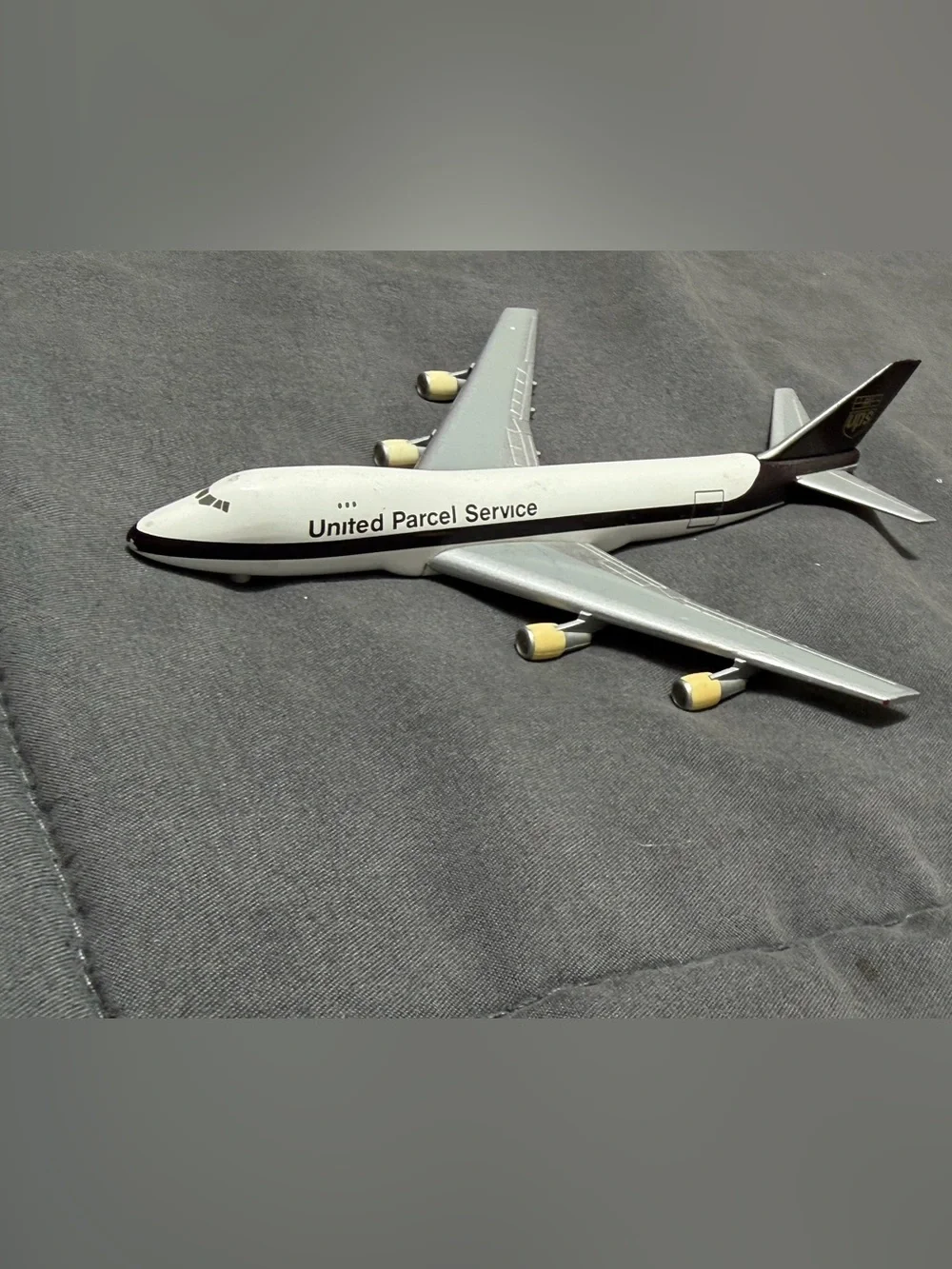 Airplane Herpa Wings 1/500 UPS Airlines Boeing 747-100F – N673UP. 537063